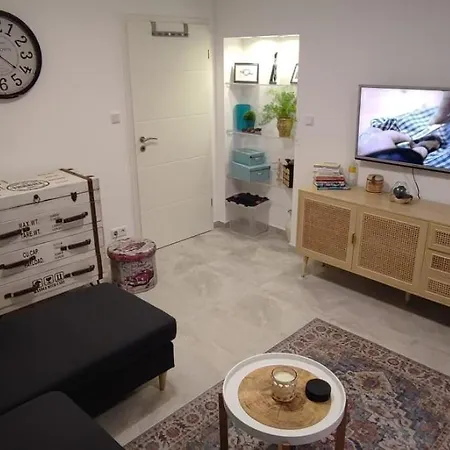 Apartament Perle Im Zentrum Von Mg / Minto