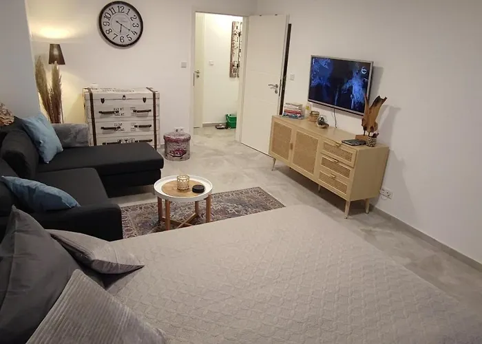 Perle Im Zentrum Von Mg / Minto * Mönchengladbach